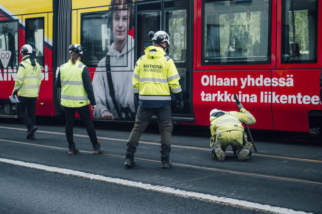 Tampereen Ratikan Lentävänniemen koeajot