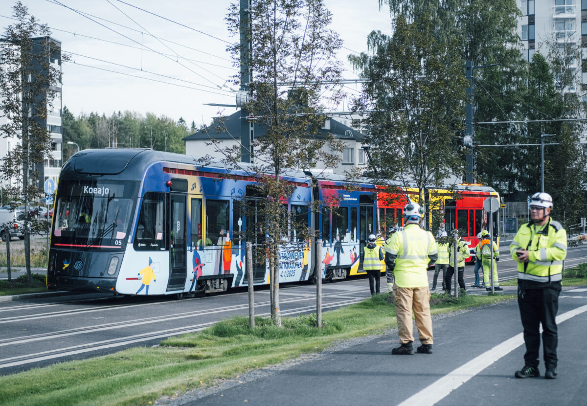 Tampereen Ratikan Lentävänniemen koeajot