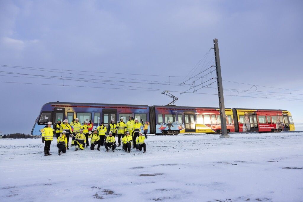 Tampereen Ratikan koeajojen tiimi 23.11.2024