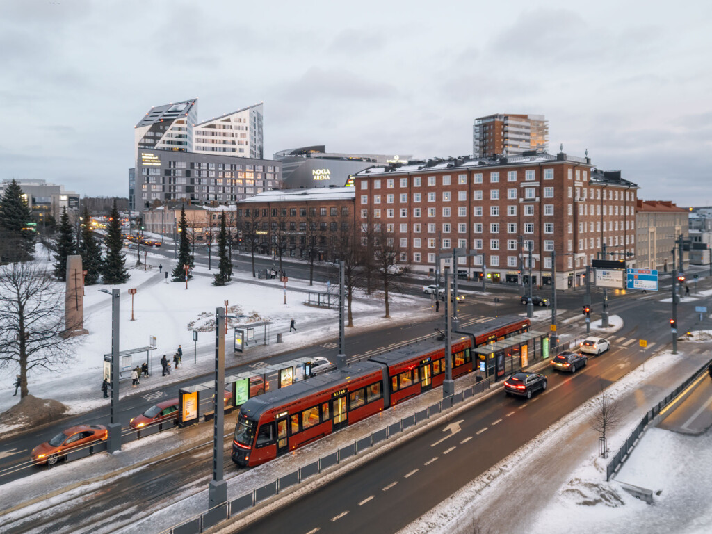 Tampereen Ratikka Ratinassa